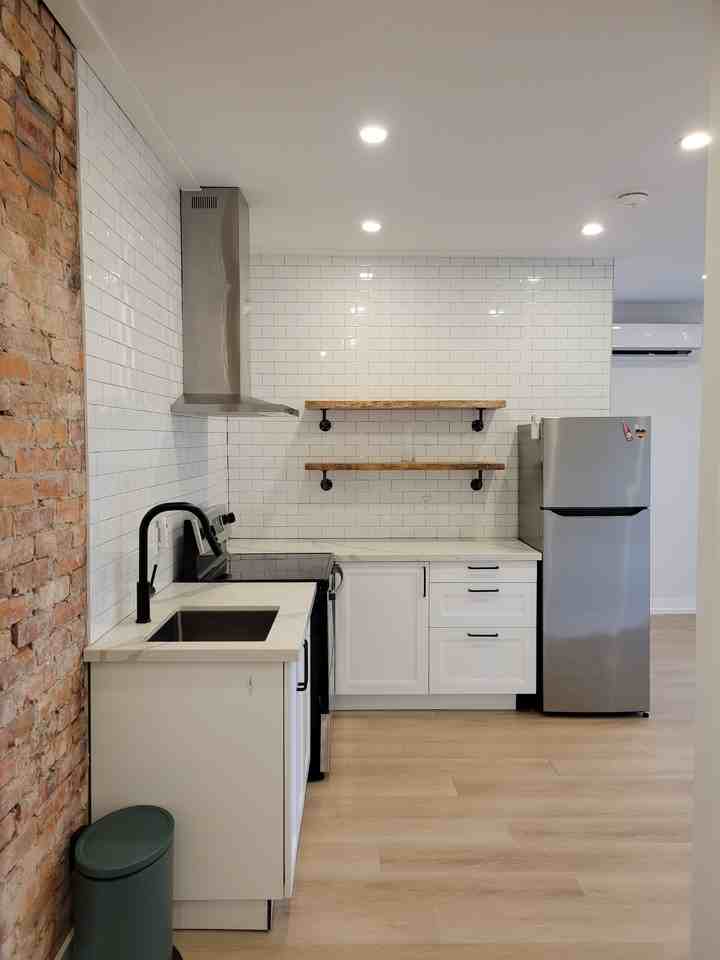 262 Robert St #2 - Photo 5 of 12