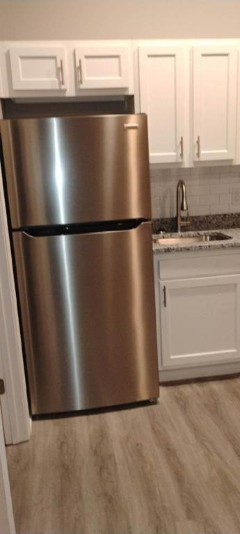 1279 S Preston St ##1b - Photo 5 of 17