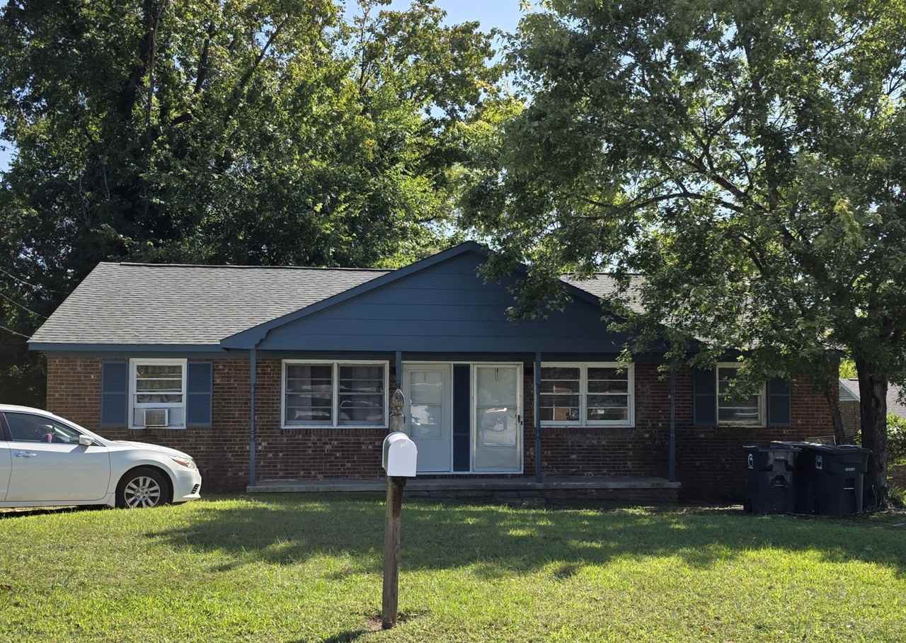 1413 Ardmore Dr #B - Photo 6 of 10