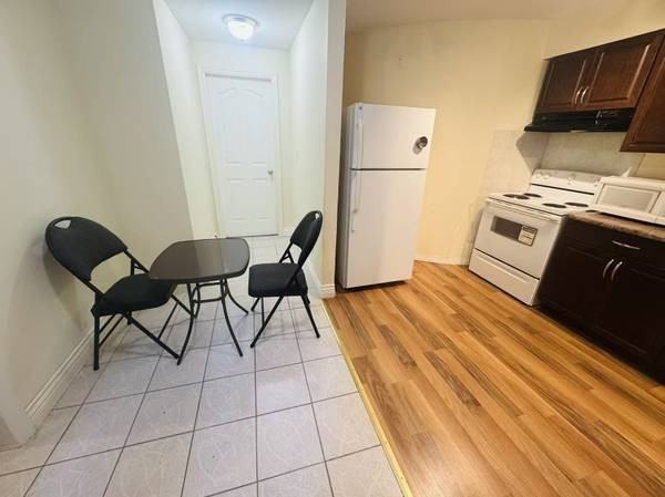 1700 Sugarpine Court - Photo 4 of 11