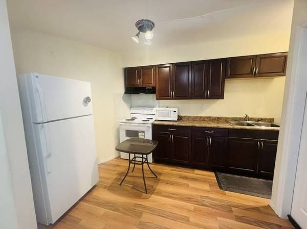 1700 Sugarpine Court - Photo 3 of 11
