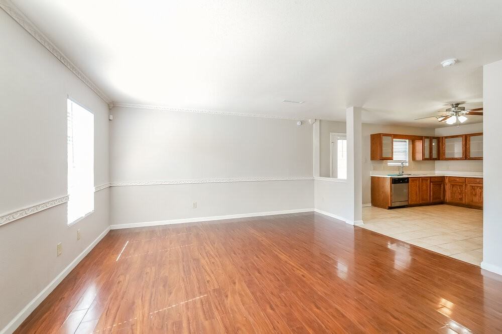 831 Skywatch Ln - Photo 5 of 17