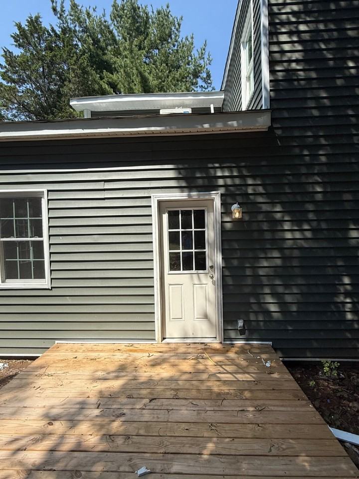 1010 7th St - Photo 2 of 17