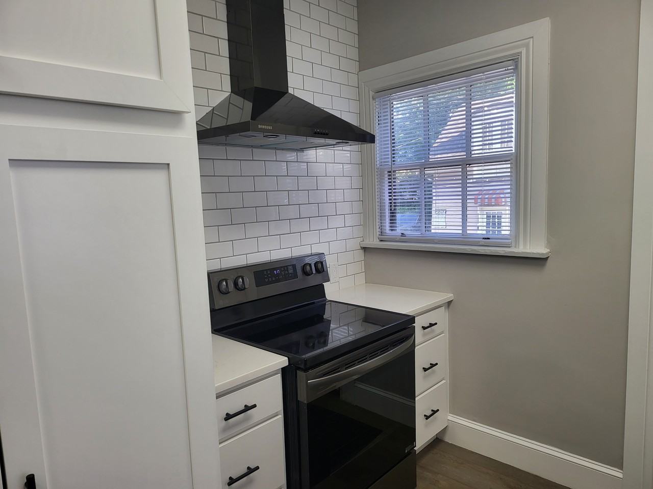 226 E 16th Ave - Photo 4 of 50