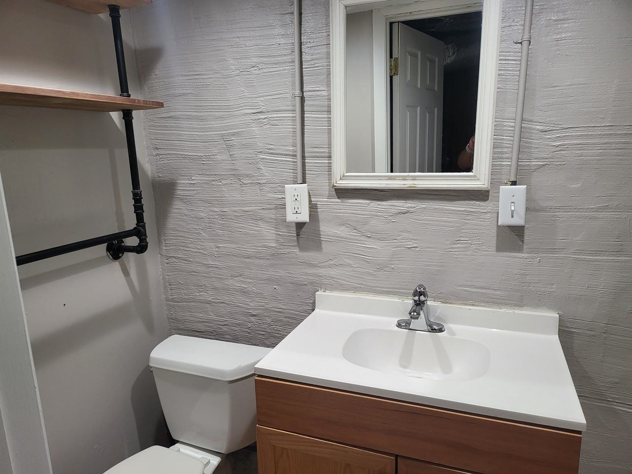 226 E 16th Ave - Photo 6 of 50