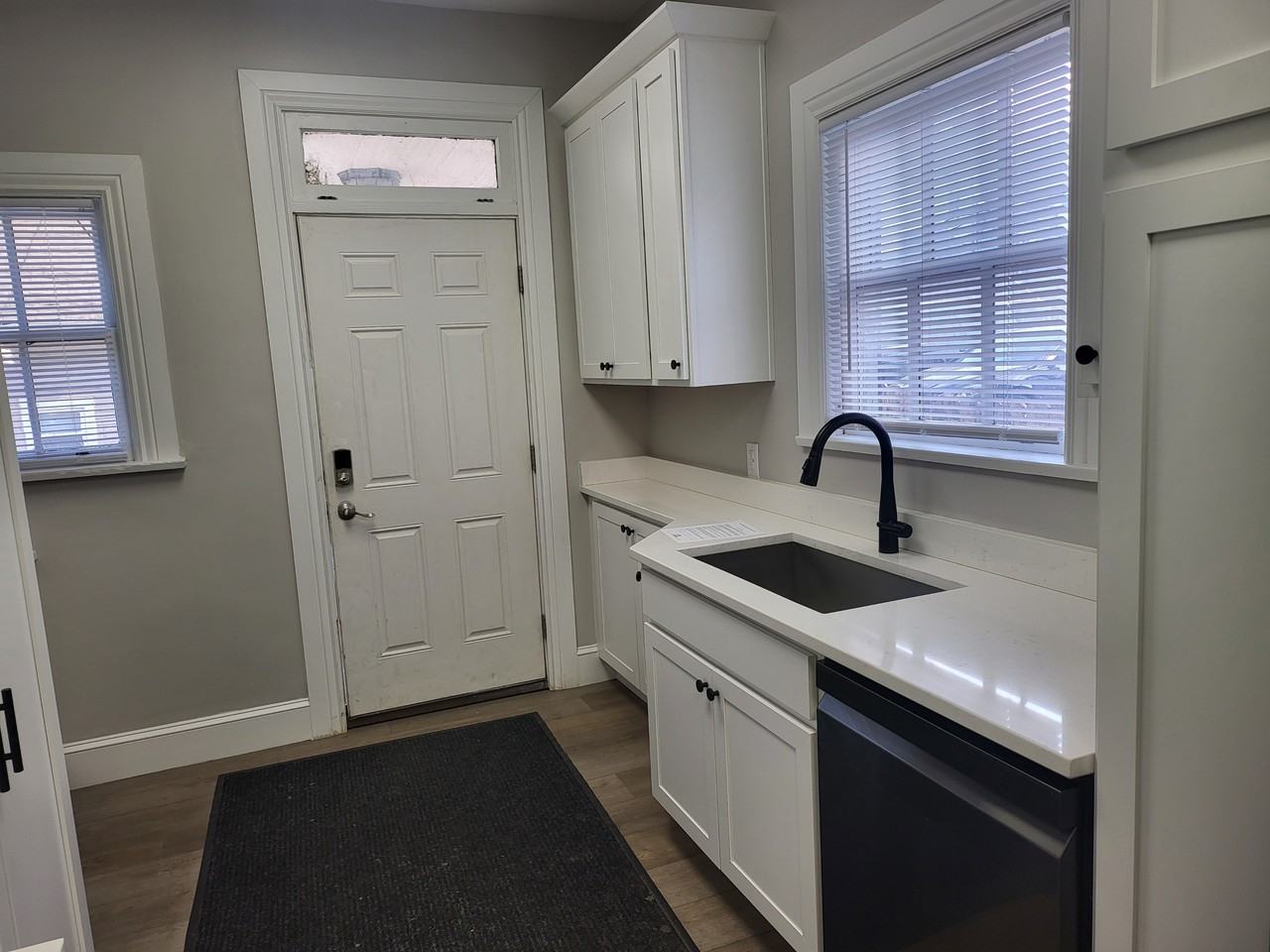 226 E 16th Ave - Photo 5 of 50