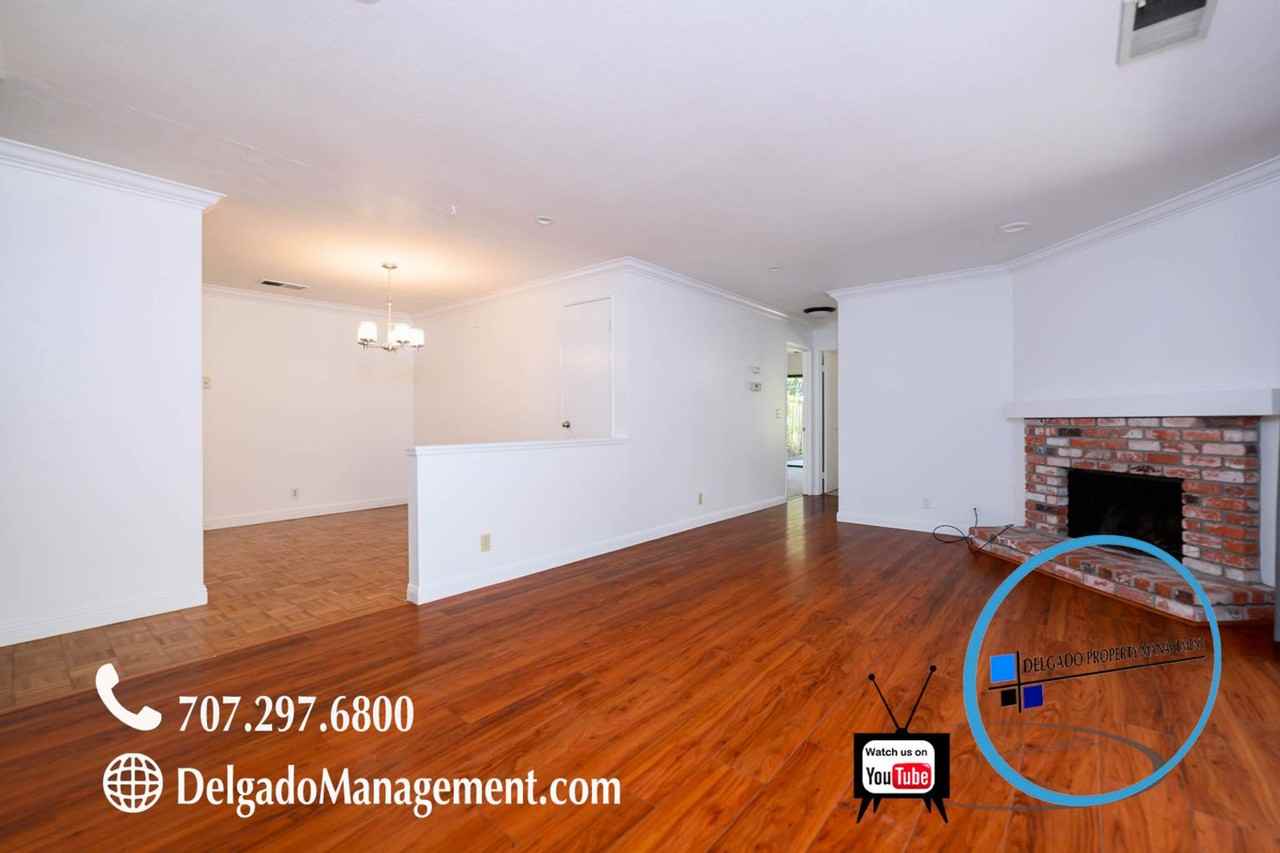 1591 London Cir - Photo 3 of 29