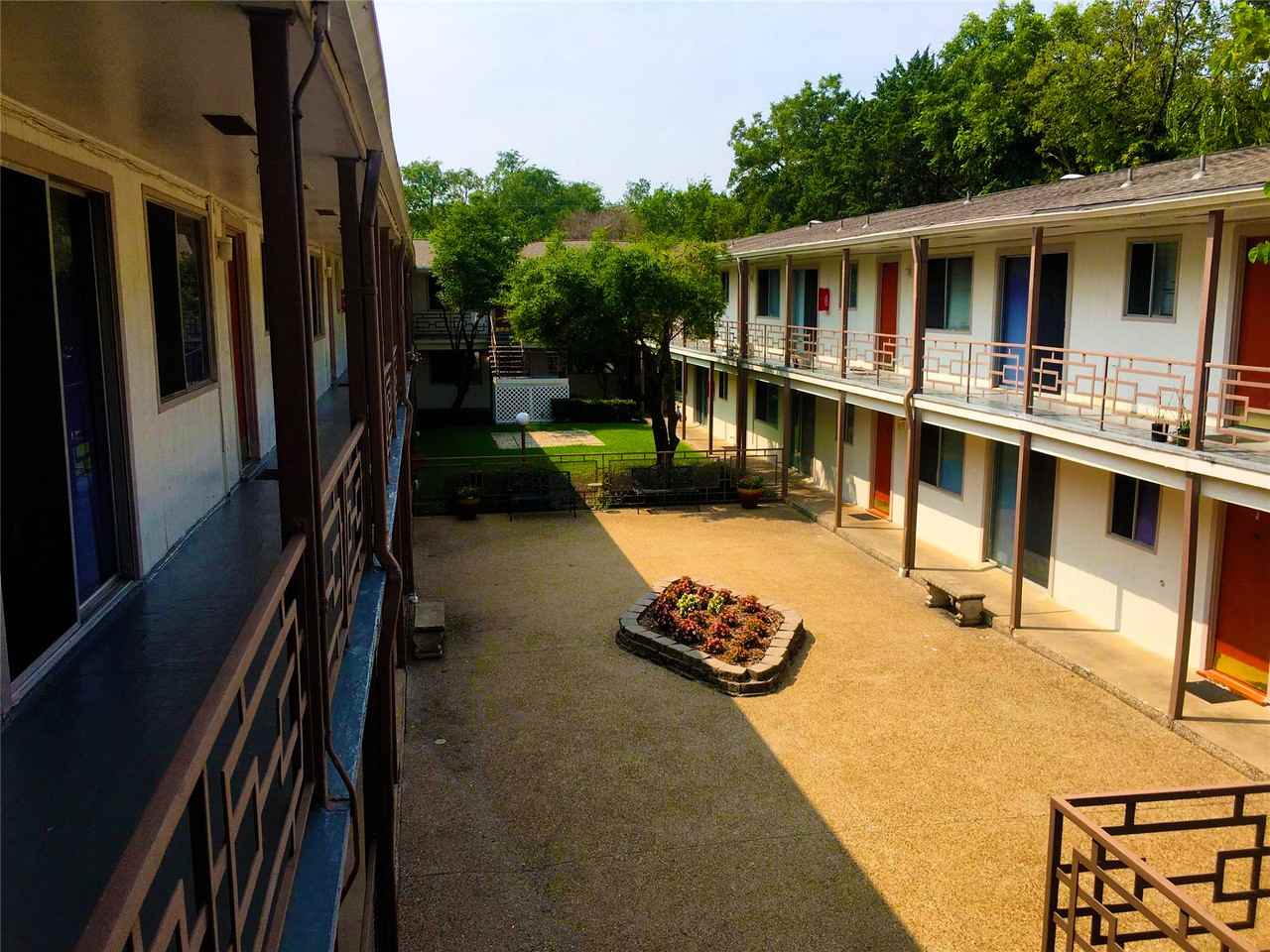 325 E Phillips St #21 - Photo 4 of 12