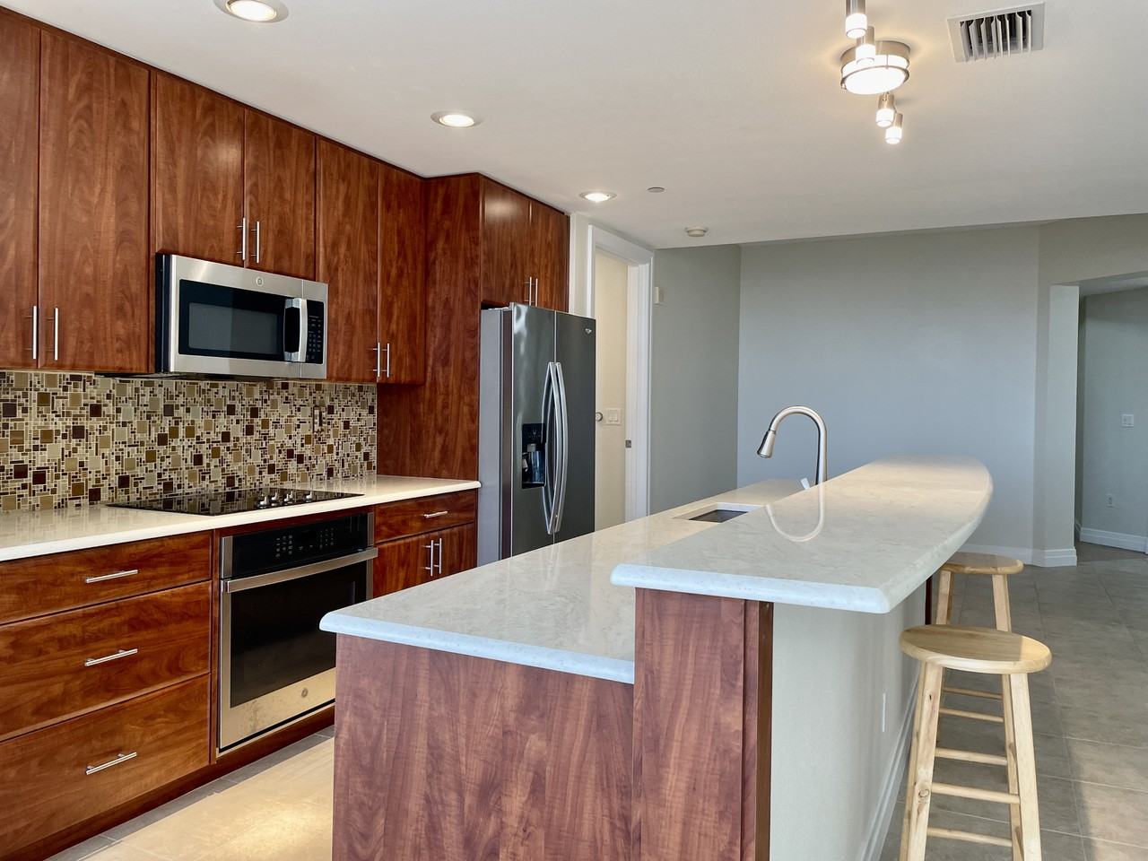 311 Cleveland St #1202 - Photo 3 of 50