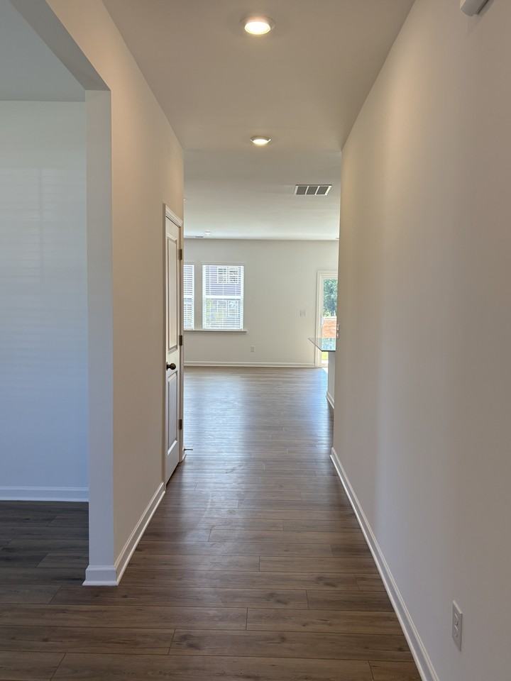 212 Paisley Way #NA - Photo 2 of 25