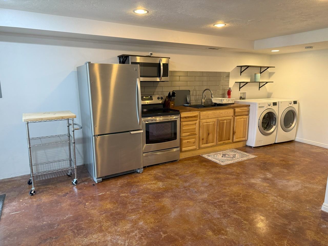 8298 Valiant Dr - Photo 3 of 10