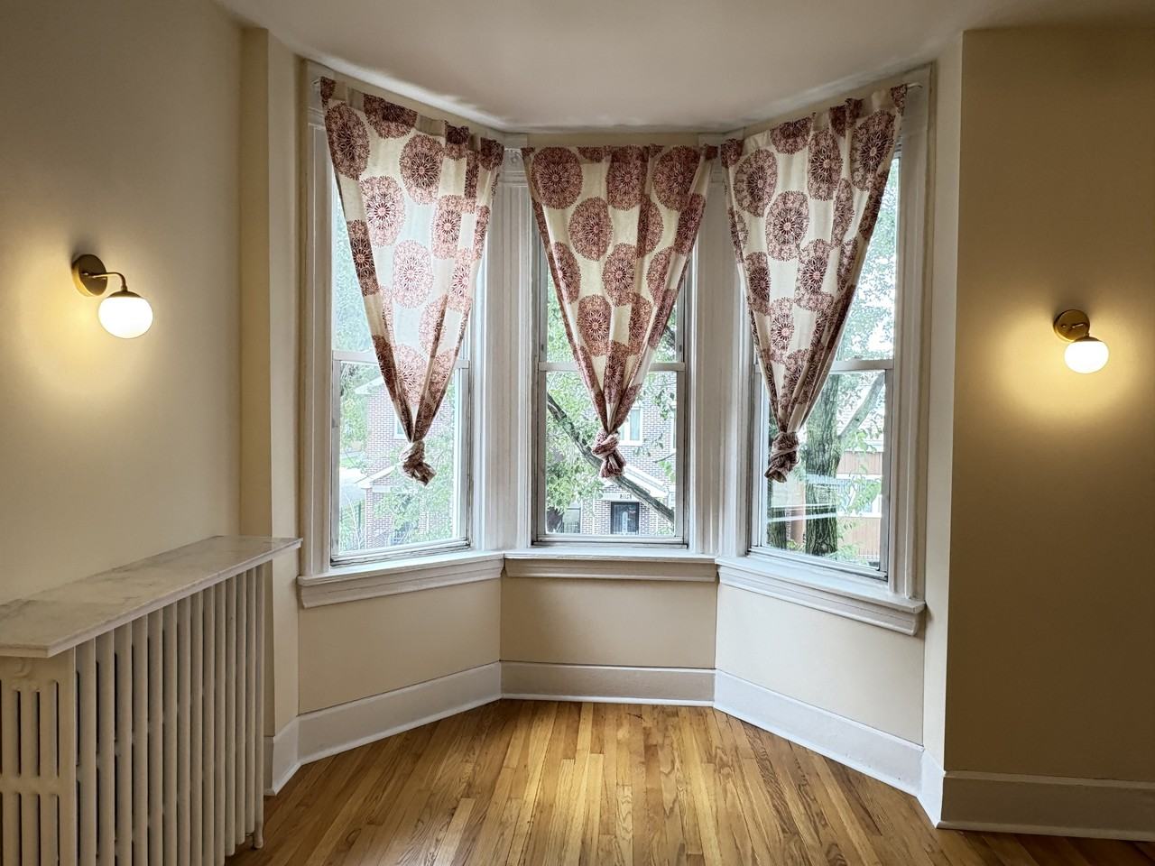 3357 S Oakley Ave #2ndFL - Photo 5 of 15