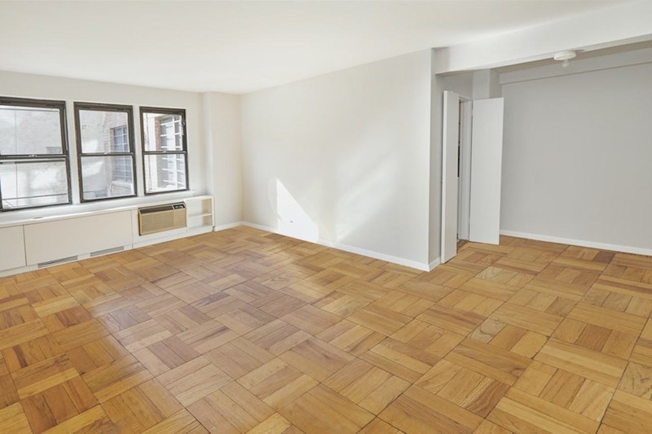 460 E 79th St #3C - Photo 4 of 9