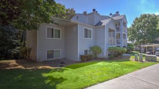 975 Aberdeen Ave Ne #F204 - Photo 1 of 1
