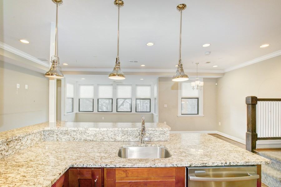 125 15th St Ne #4 - Photo 7 of 23