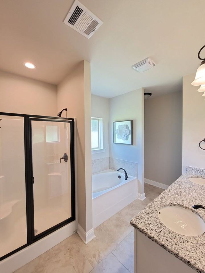 400 Mangrove Ln - Photo 3 of 11