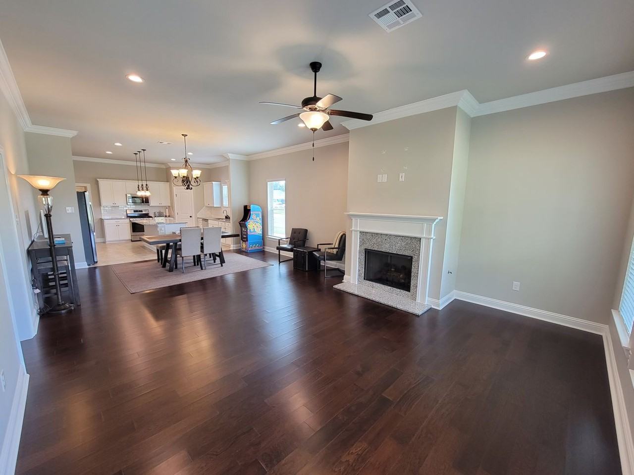 400 Mangrove Ln - Photo 5 of 11