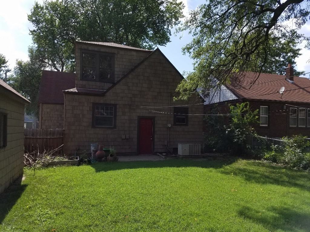 332 S Vassar St - Photo 3 of 28