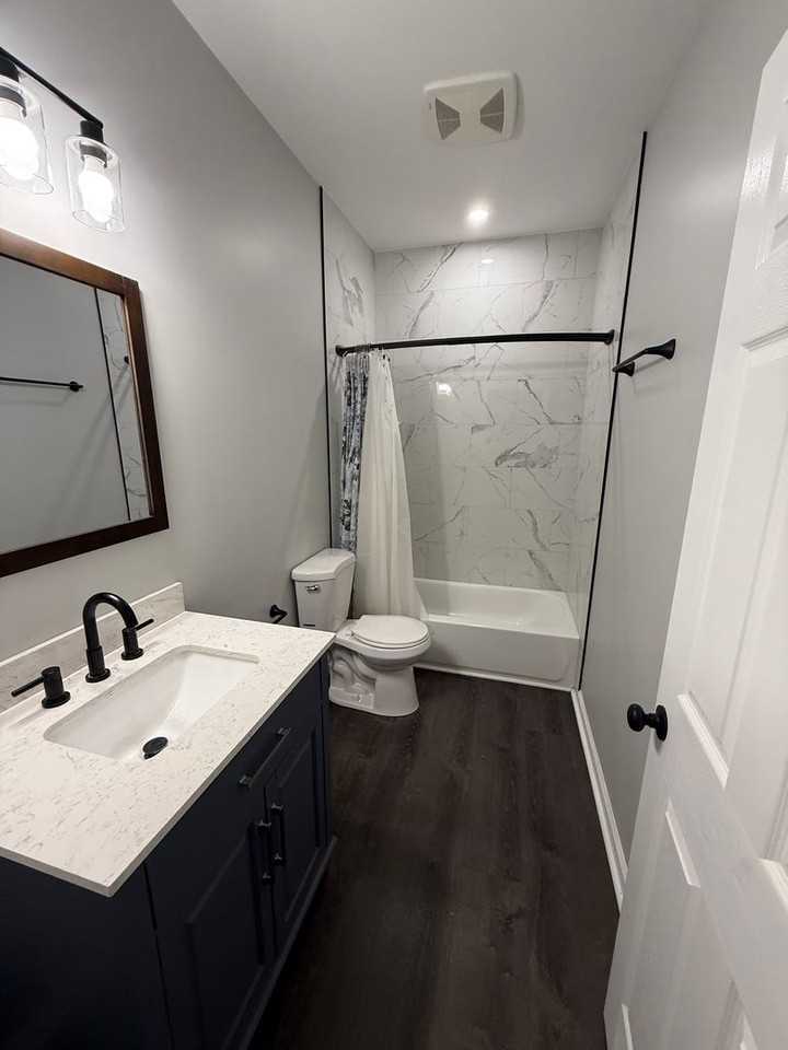 1301 Indianola St #C - Photo 7 of 7