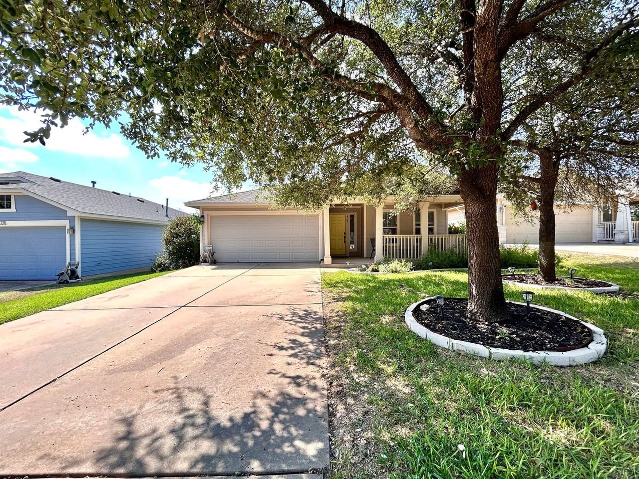 2707 Amberglow Ct - Photo 2 of 36