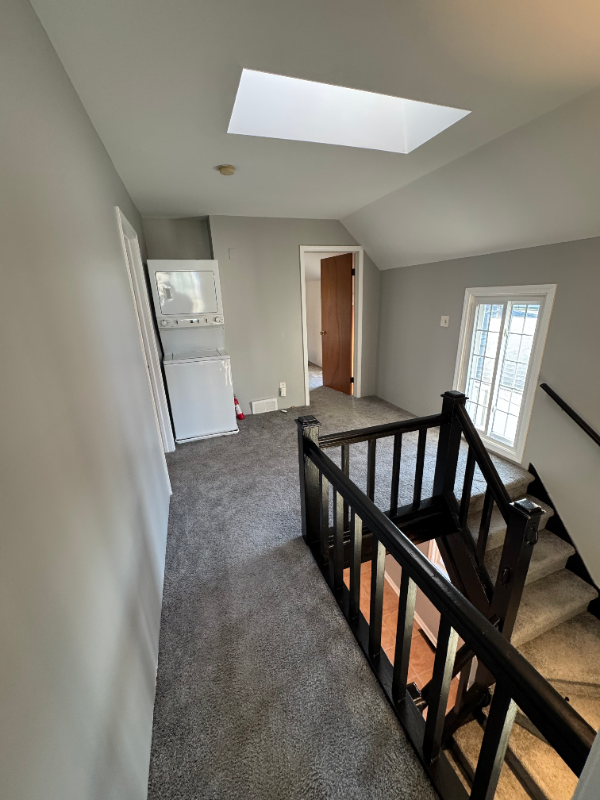 337 Beach Ave - Photo 7 of 17