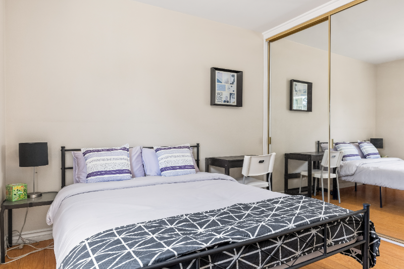 7452 Jamieson Avenue - Photo 6 of 43