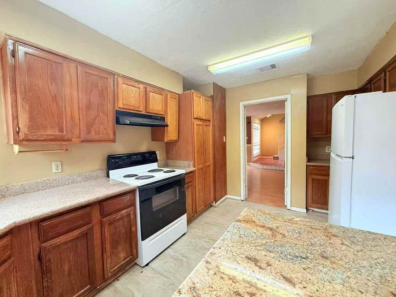 6418 Gladewell Drive - Photo 3 of 14