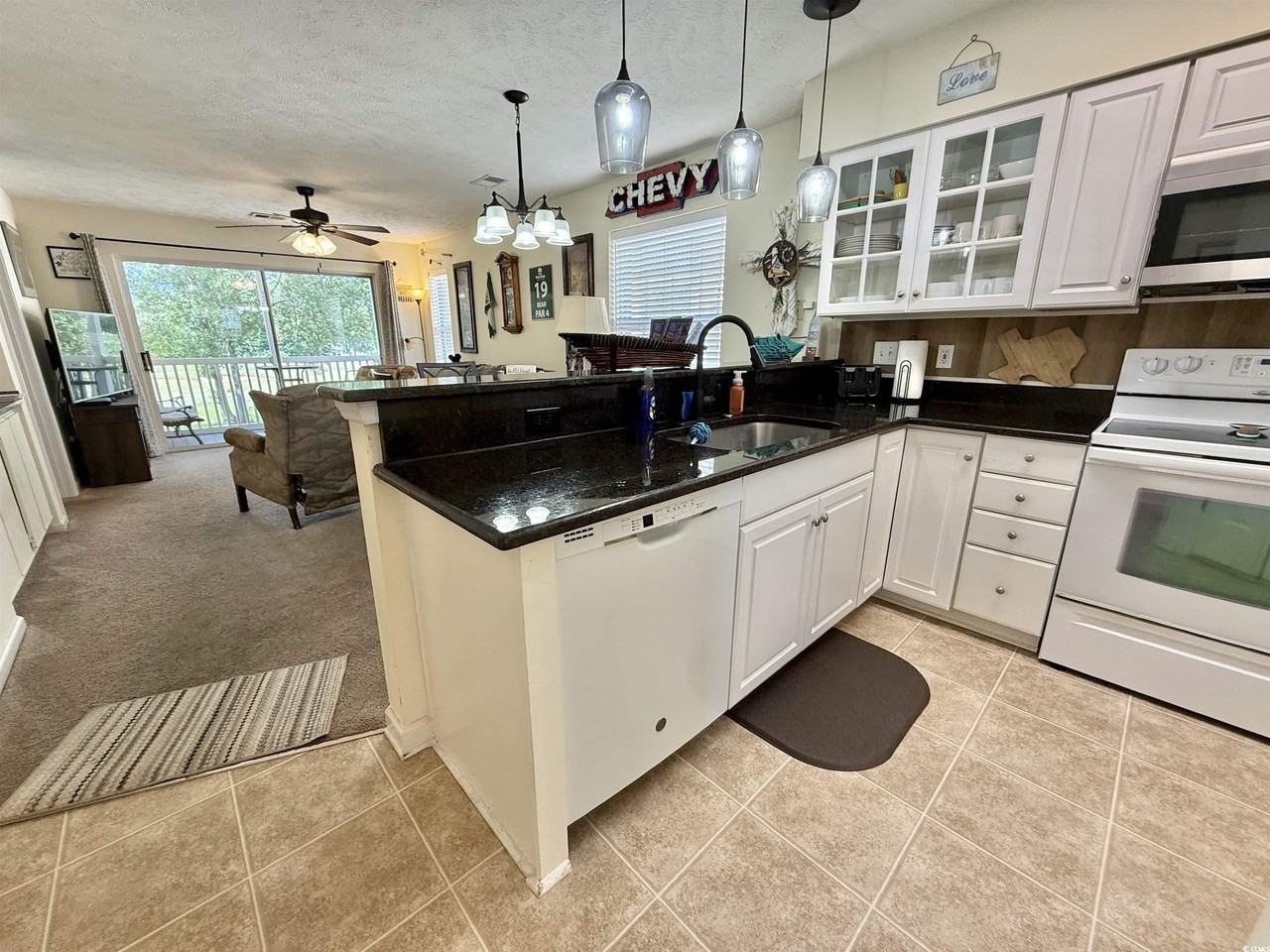 615 Waterway Village Blvd - Photo 4 of 38