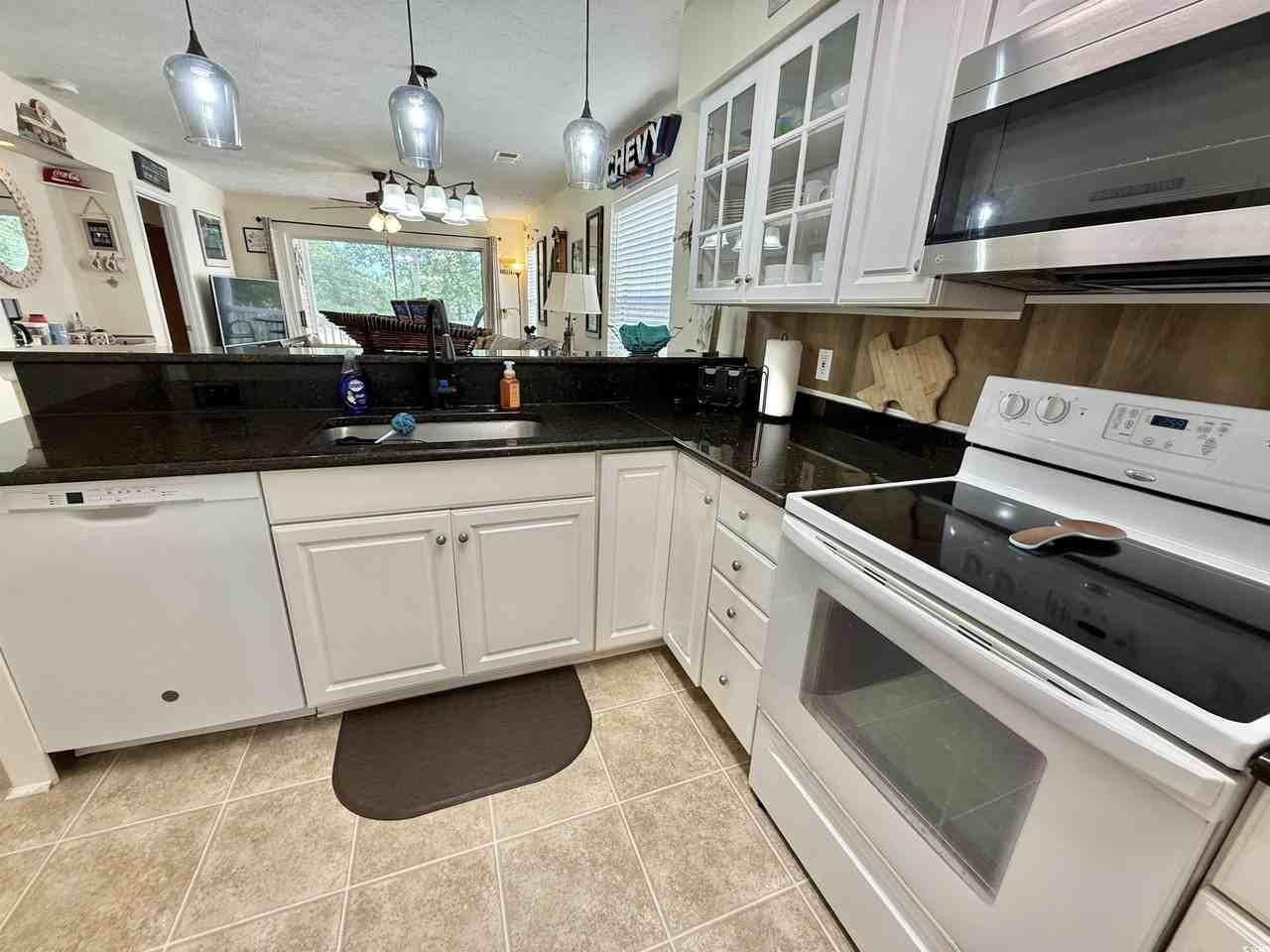 615 Waterway Village Blvd - Photo 5 of 38