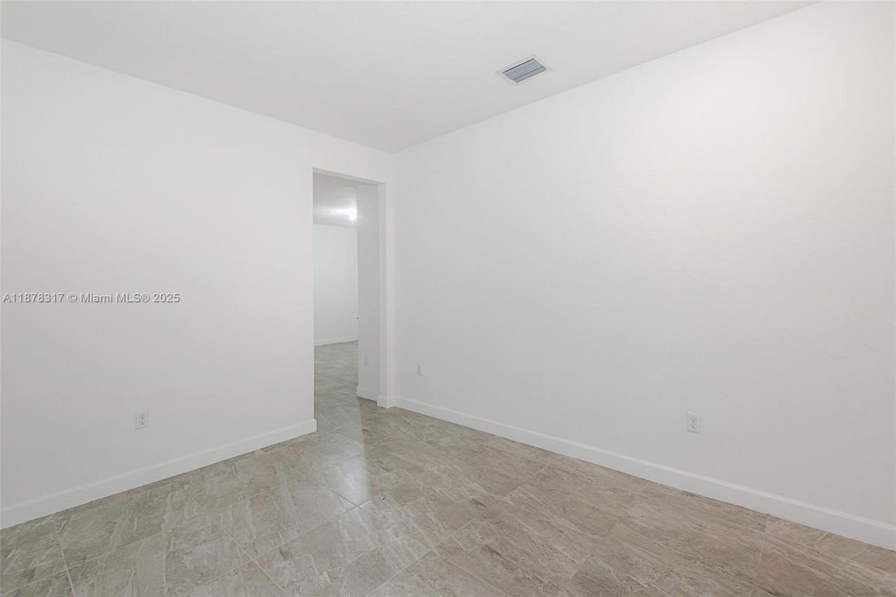 152 Sw 185th Way #152 - Photo 4 of 29