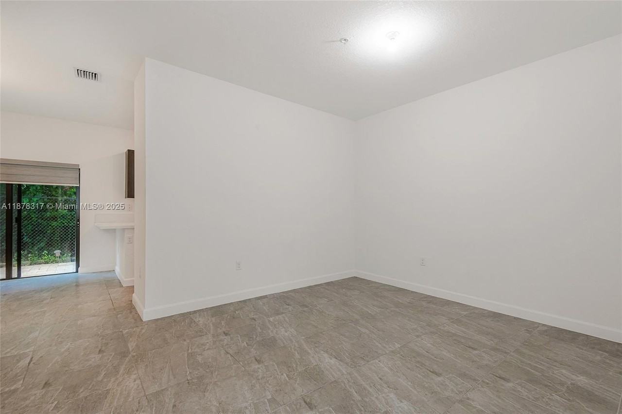 152 Sw 185th Way #152 - Photo 6 of 29