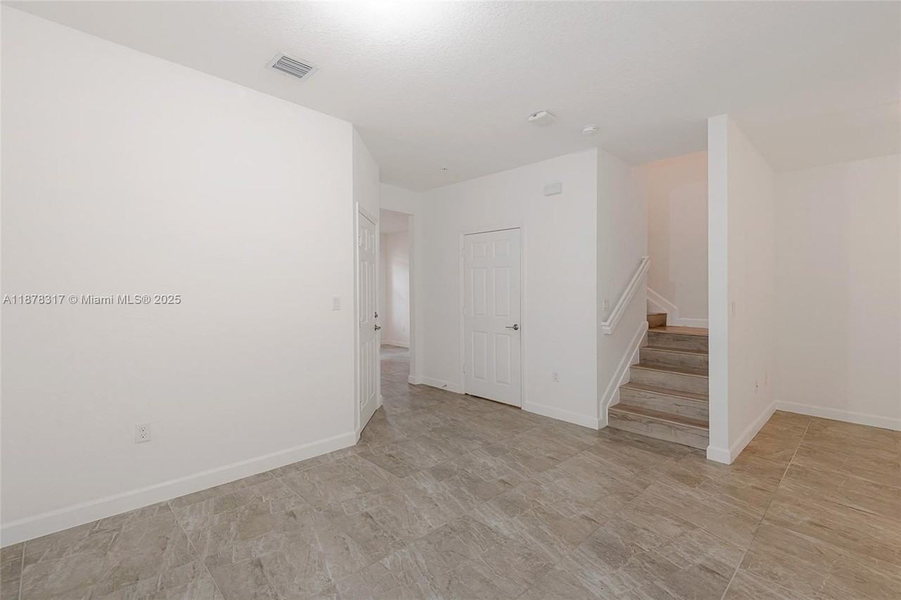 152 Sw 185th Way #152 - Photo 7 of 29