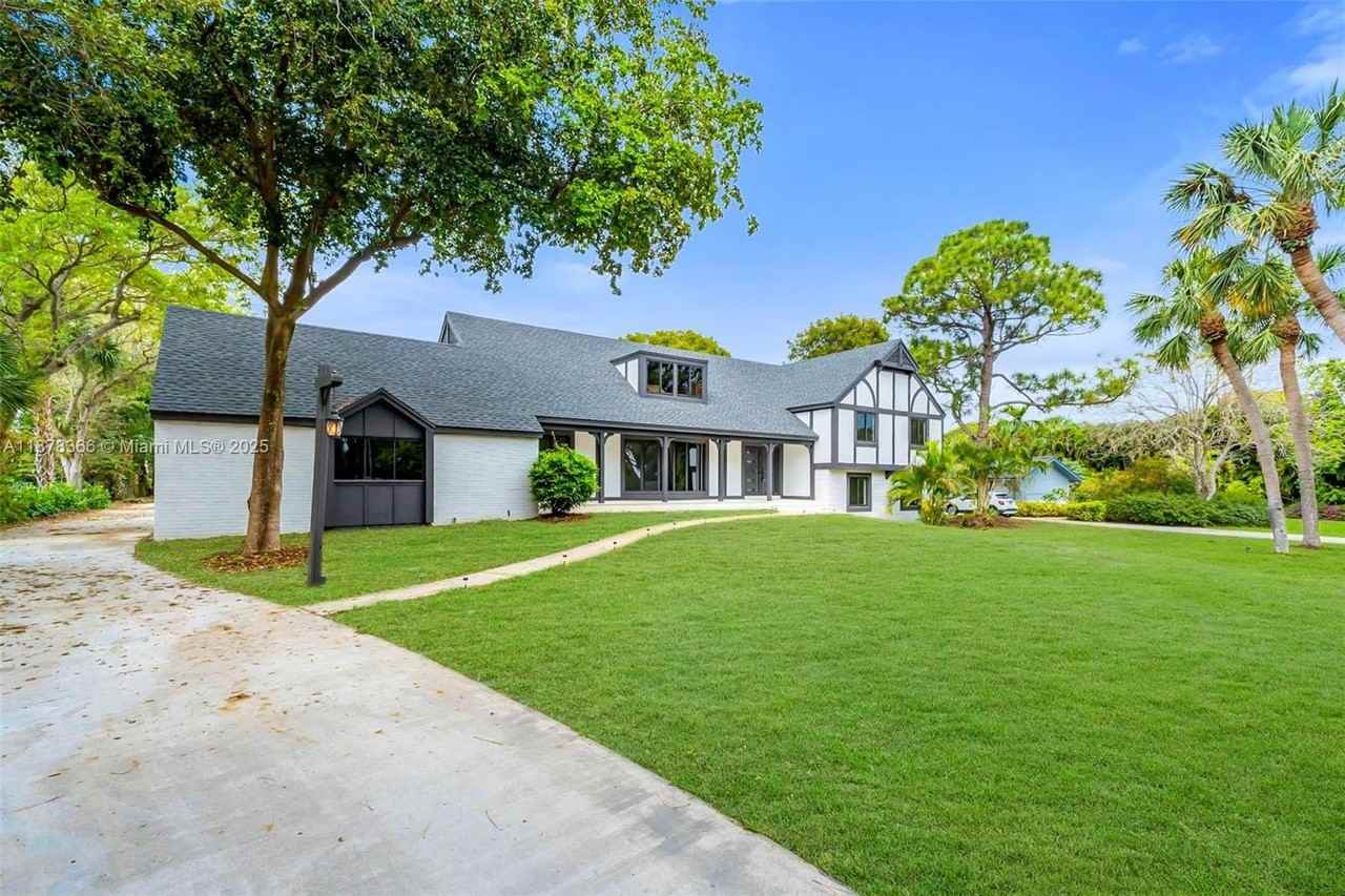 11143 Monet Woods Rd - Photo 6 of 50