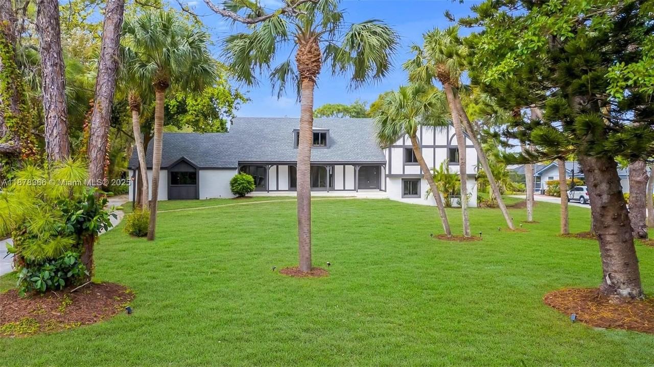 11143 Monet Woods Rd - Photo 7 of 50