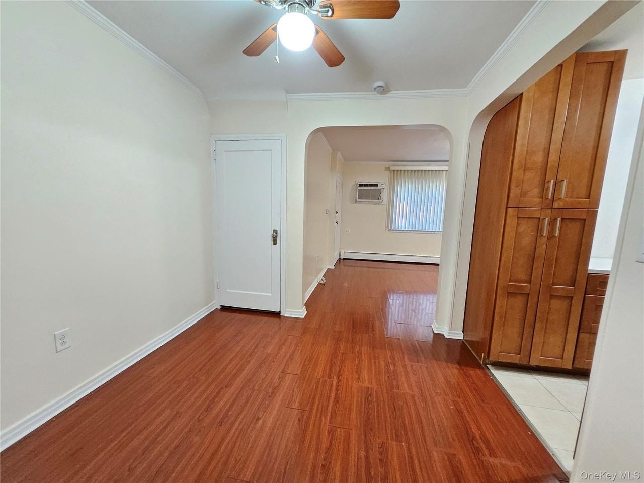 7640 170th St #1stFL - Photo 6 of 17