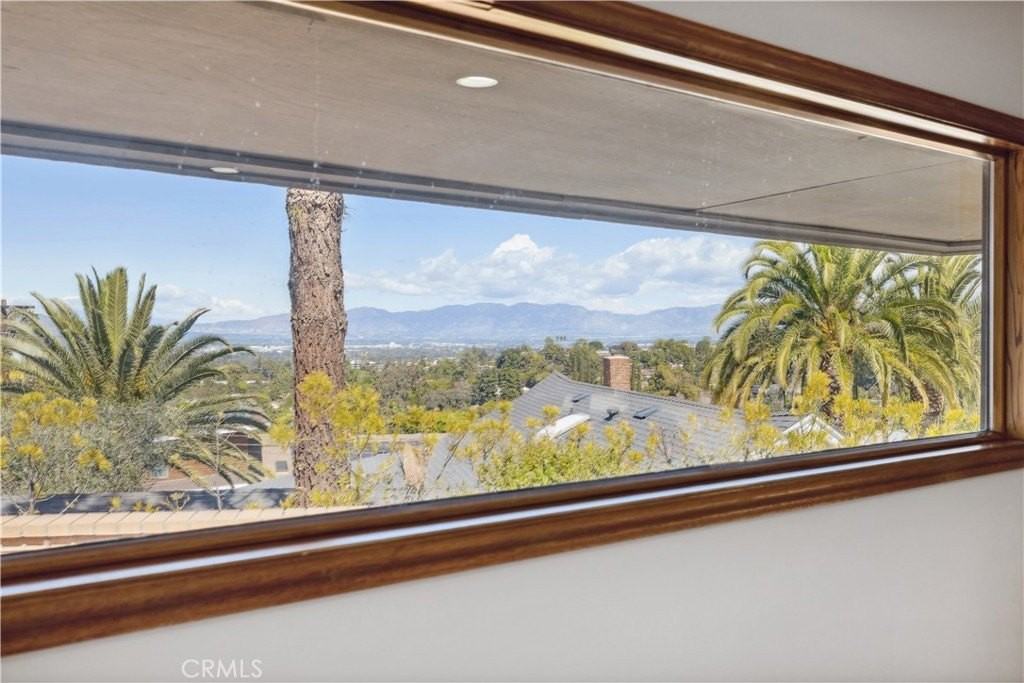 16347 Mandalay Dr - Photo 2 of 25