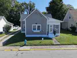 featured image of 115 N Central Ave