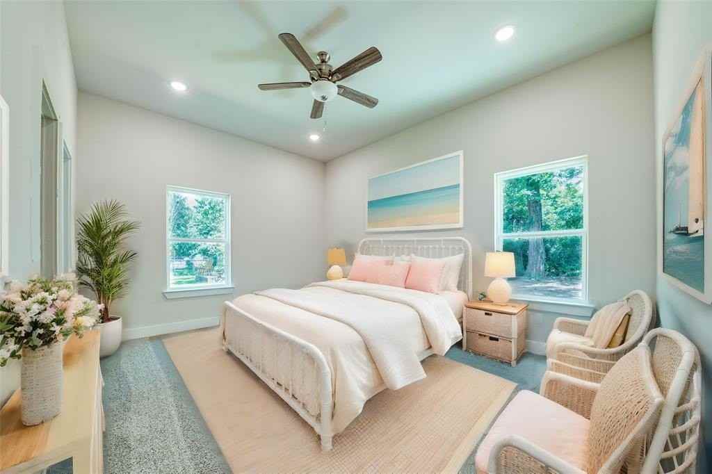 1044 W Ford St - Photo 4 of 24