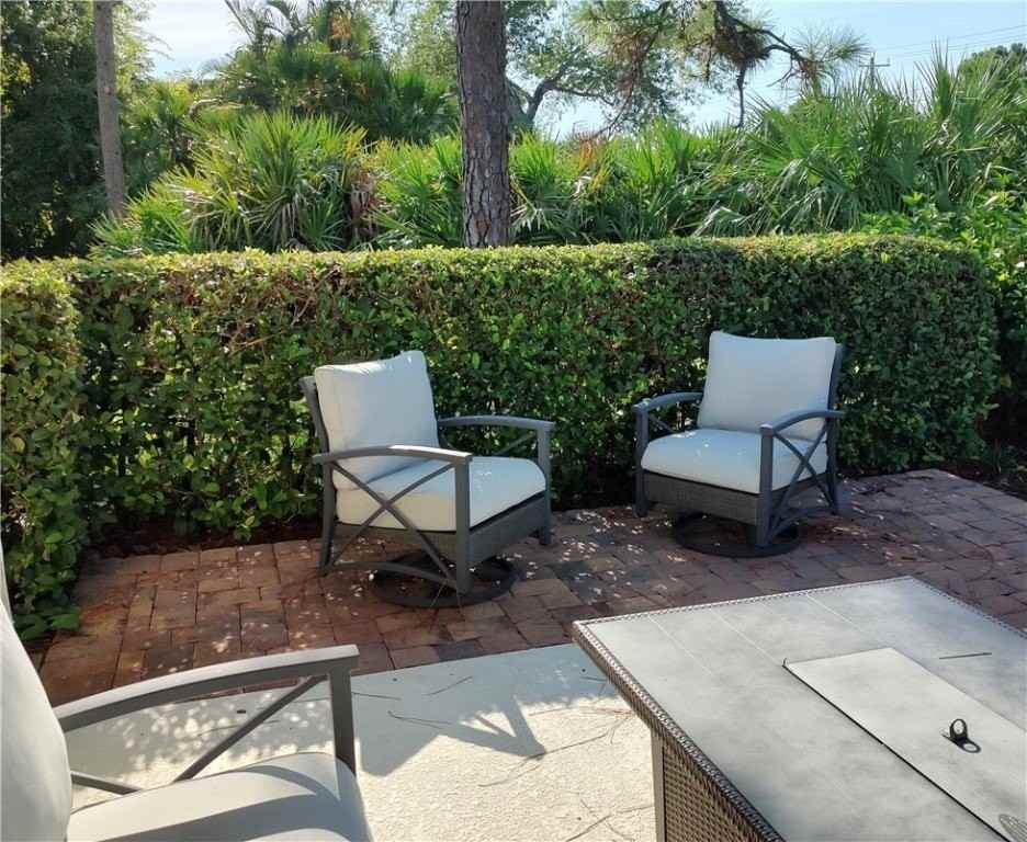 106 Prestwick Cir - Photo 2 of 34