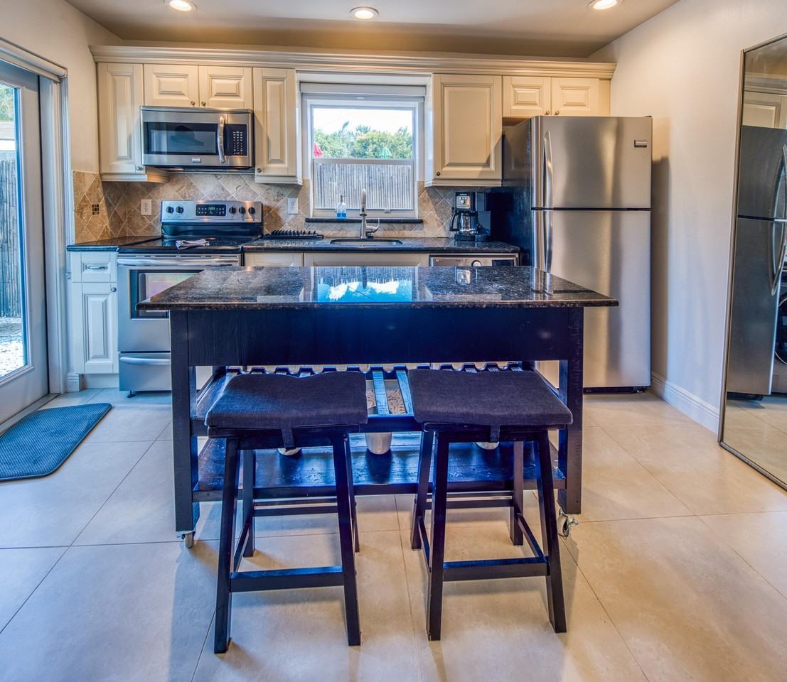 1331 N N St #2 - Photo 5 of 24