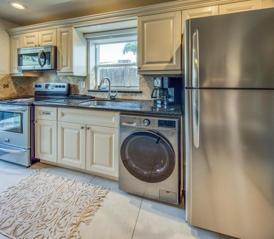 1331 N N St #2 - Photo 6 of 24