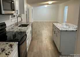 featured image of 1284 Glenn Dr