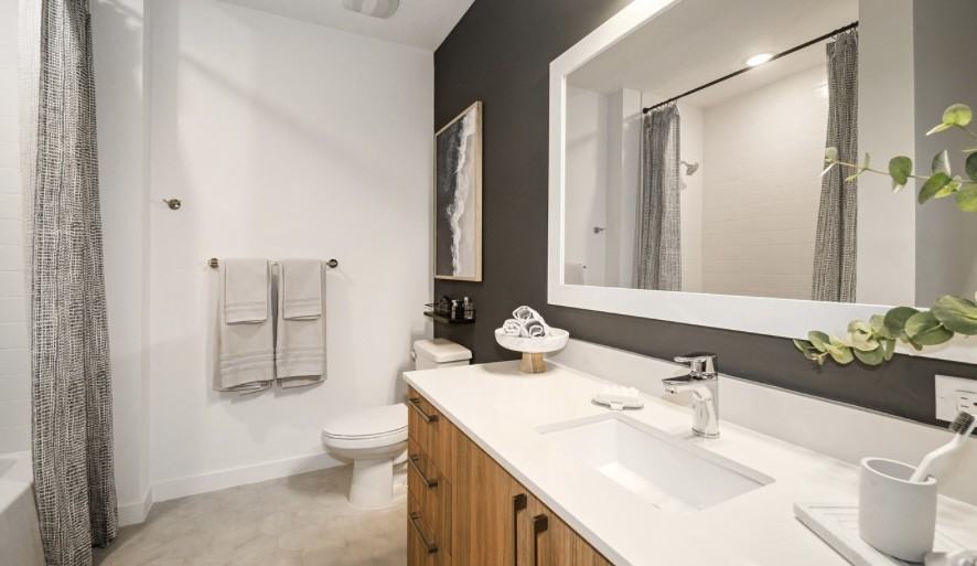 110 Northwest 161st Street #204 - Photo 4 of 10