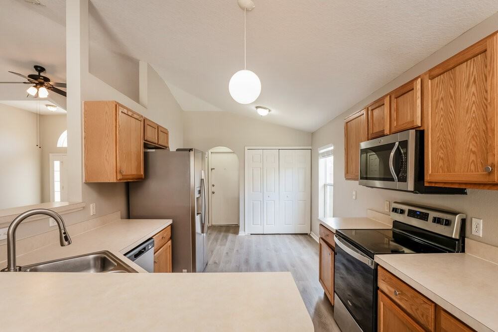 512 Ronshelle Ave - Photo 6 of 16