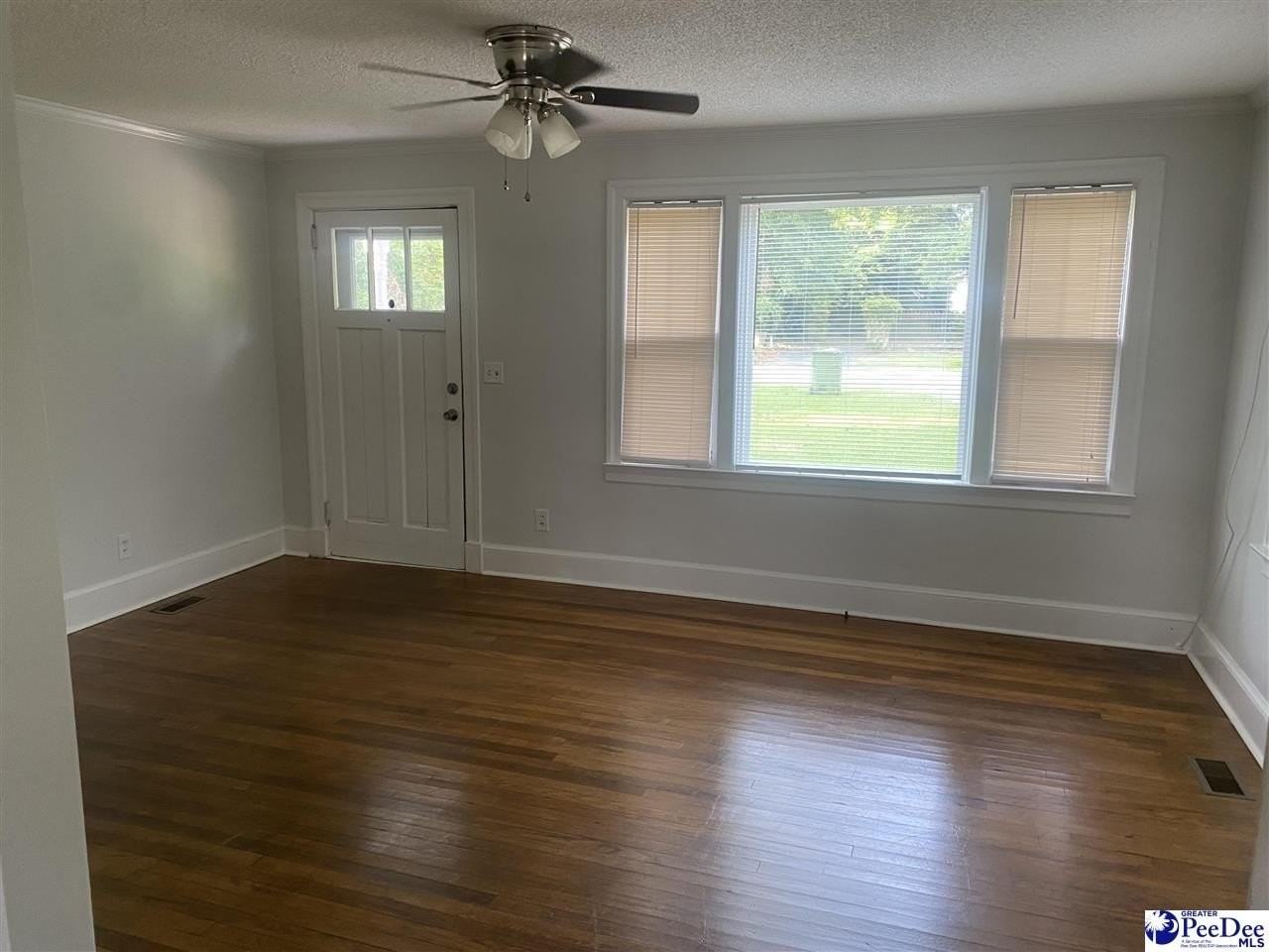 1715 Cherokee Rd - Photo 2 of 16