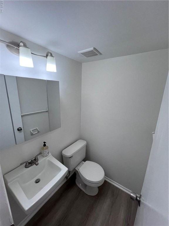 5381 Palmyra Ct - Photo 7 of 32