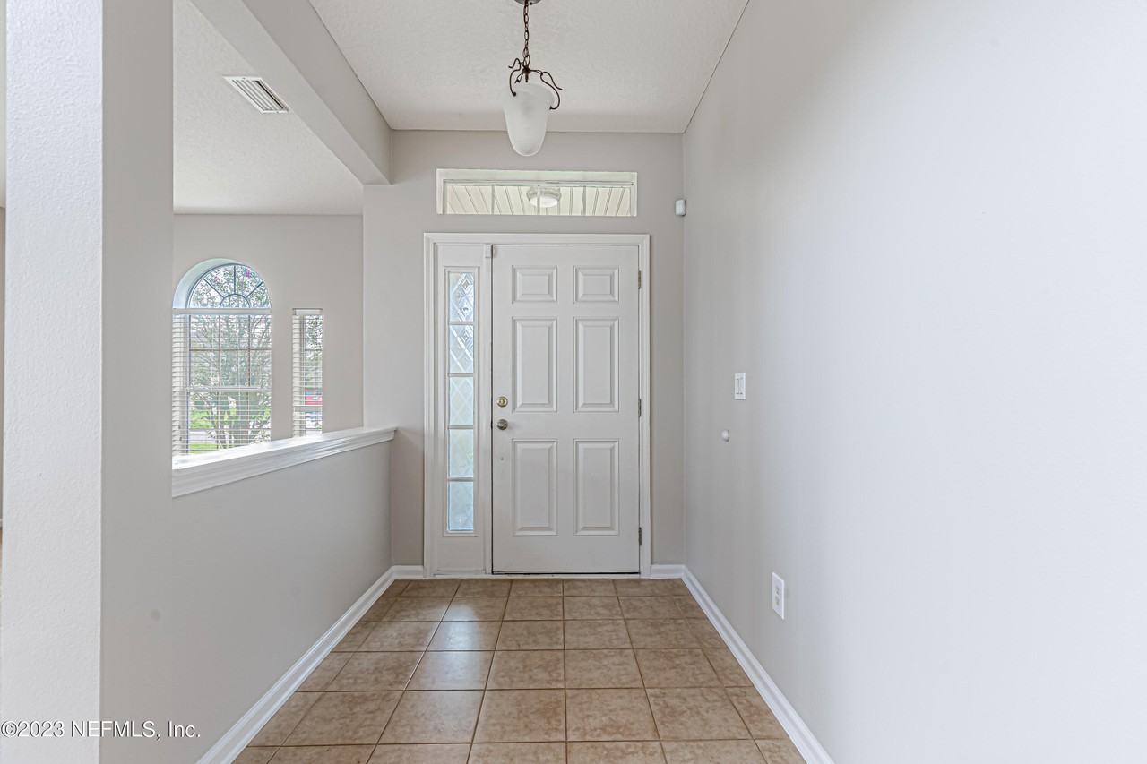 4066 Anderson Woods Dr - Photo 5 of 35