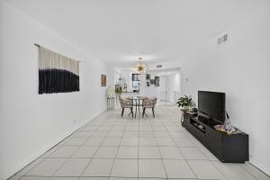 118 Lake Emerald Drive ##102 - Photo 5 of 23