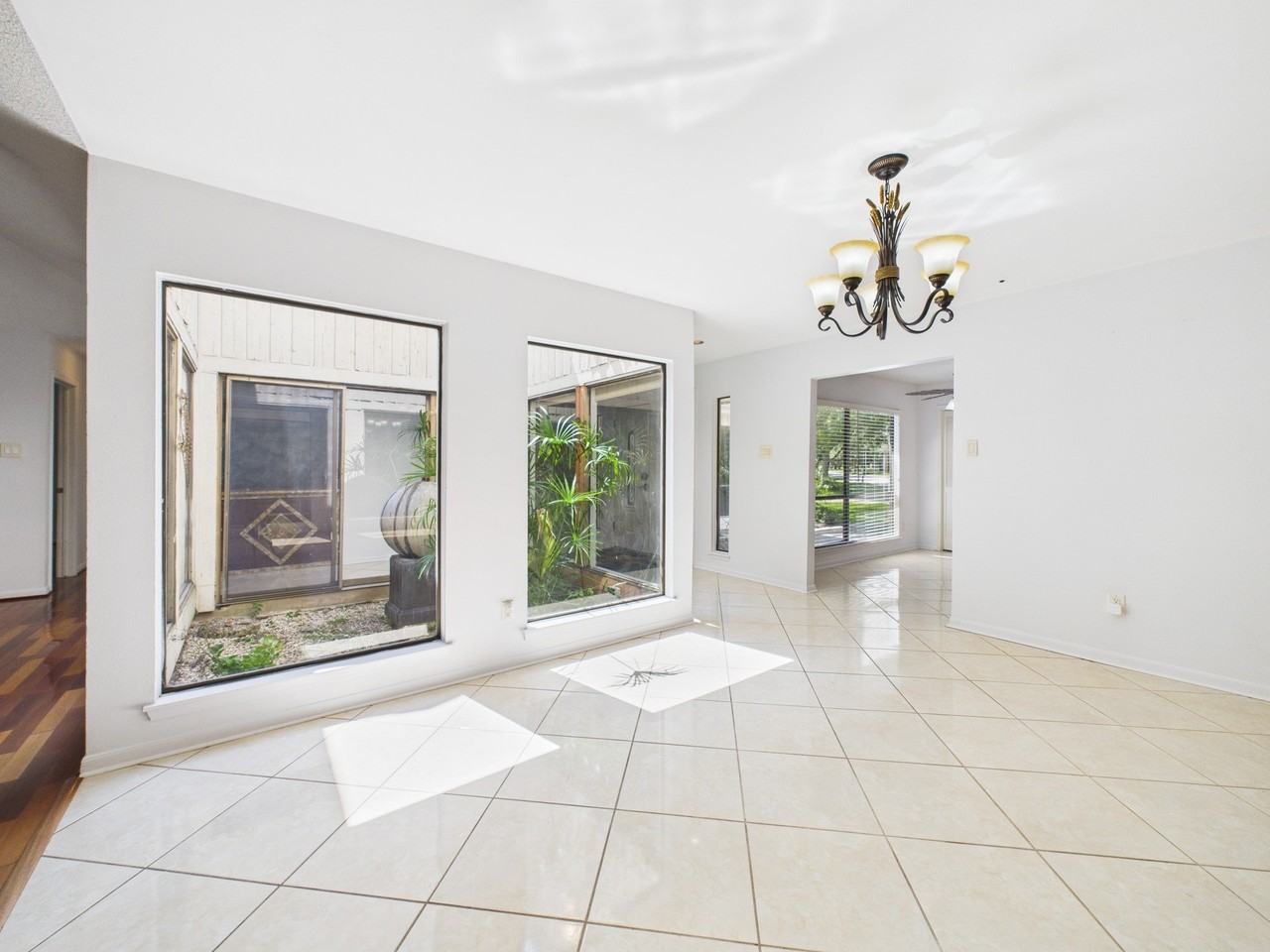 12103 Ella Lee Ln - Photo 6 of 33