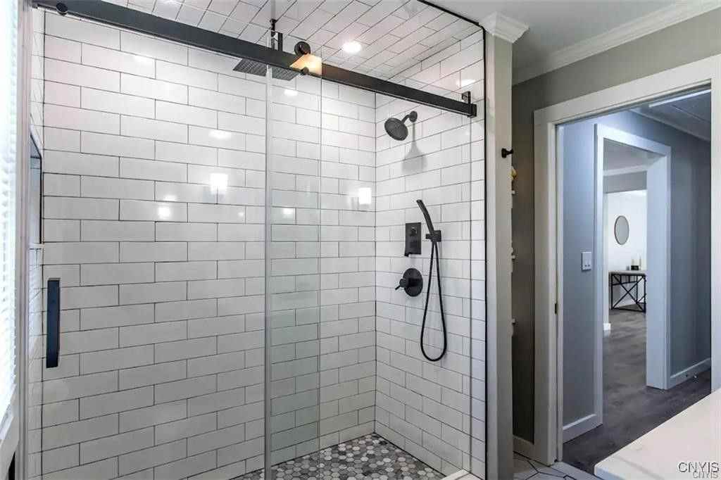 211 10th Ave Street - Photo 3 of 39